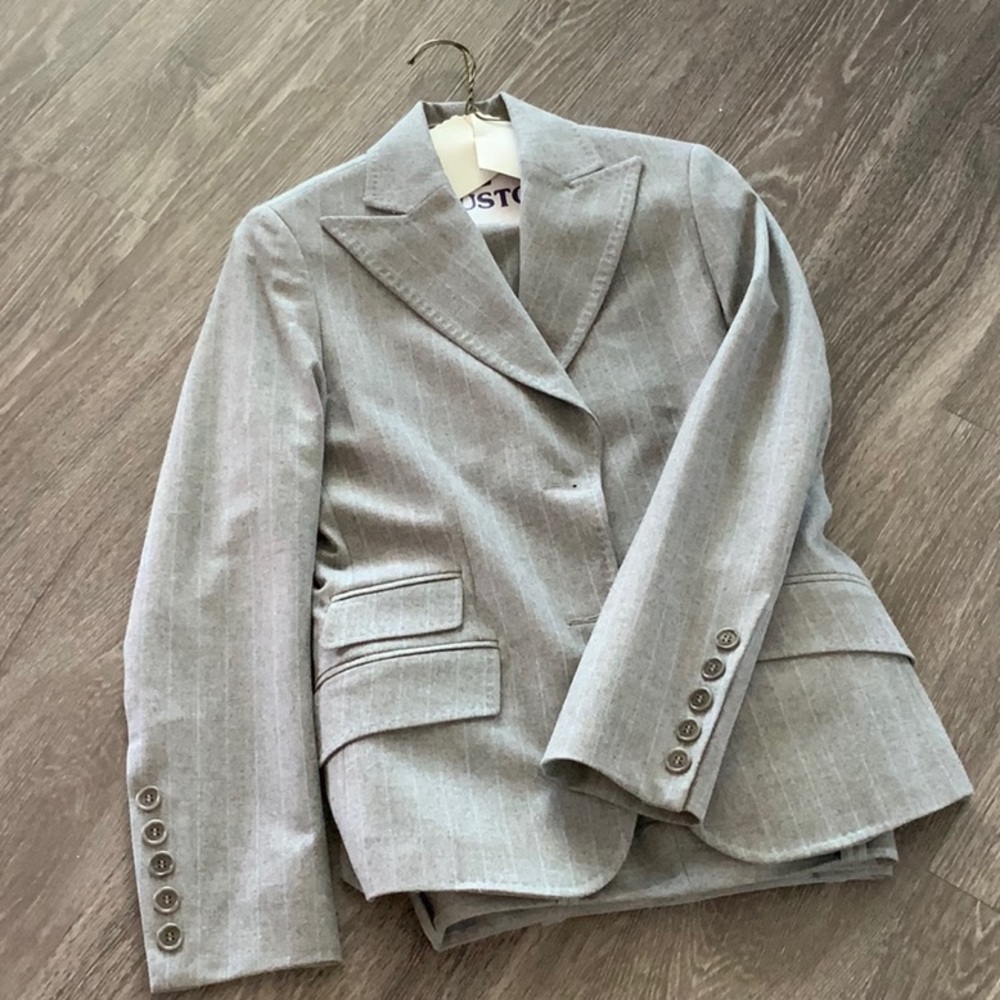 Faconnable grey light blue pinstripe wool suit sz6